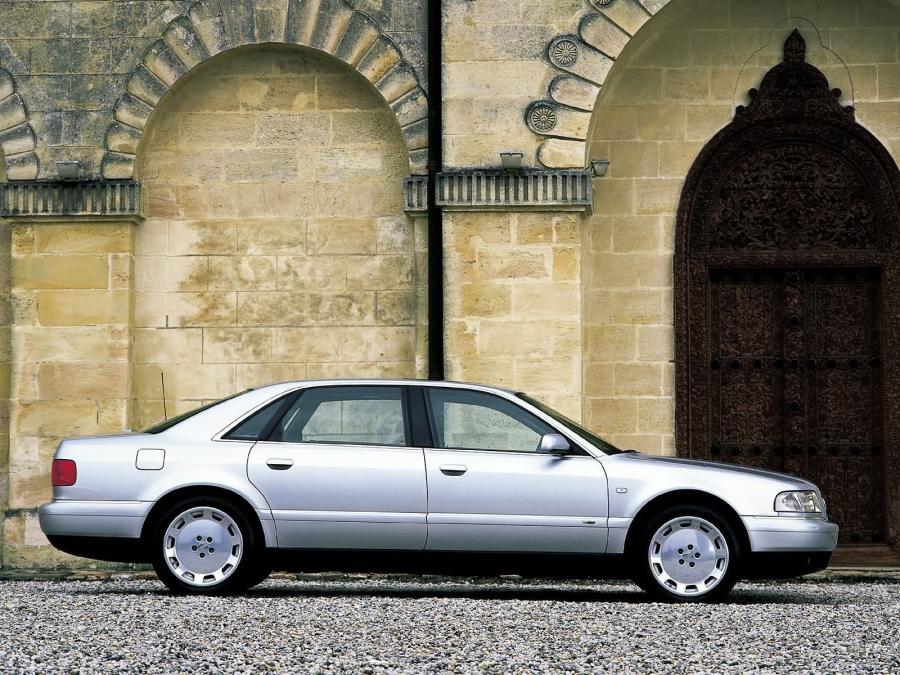  Audi A8 L 6.0 Quattro (D2) 2001 года  (фото 7 из 27)